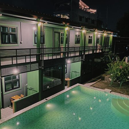 Chiangmai Moli Inn (Adults Only) Chiang Mai Exterior photo